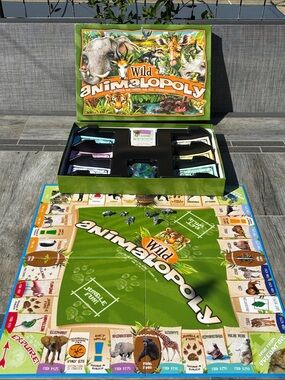 Wild Animalopoly (like Monopoly)